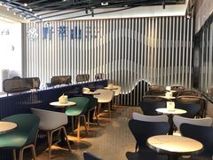 大堂-野萃山·潮汕厚果汁(十亩地店)