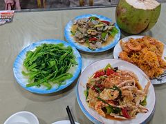 -潘先生平价海鲜城(神州半岛店)