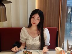 -阿妮叶李(光谷世界城店)
