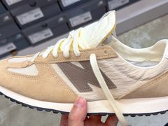 -东荟城名店仓
