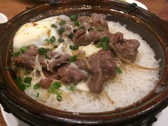 窝蛋牛肉煲仔饭-正德顺順德雙皮奶(中信店)
