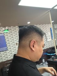 点击看大图 -大人物·男士理发馆