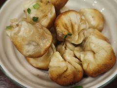 特色葱煎包-赵宝美煎包店