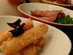 -香格里拉鱼跃地中海西餐厅·牛排披萨
