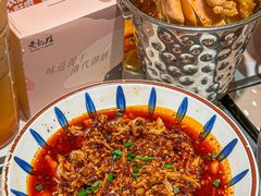 -黄记煌三汁焖锅(新佳丽江汉路店)