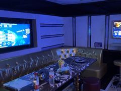 -莹乐迪量贩式KTV(祝桥店)