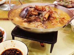 -鹤乡东北菜(崮山路店)