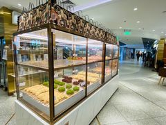 面包甜点陈列柜-奈雪的茶(新天地广场PRO店)