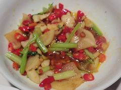 -绿草地·湘菜(酃湖师院店)