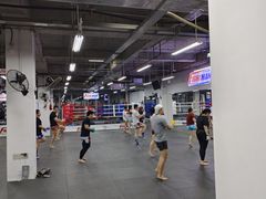 -FIGHTMAN格斗俱乐部(长宁临空店)