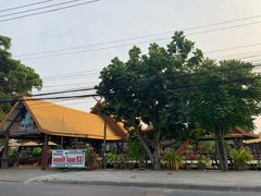 -席娜卡琳火车铁道夜市