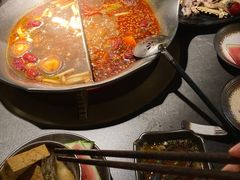 台式麻辣锅-湊湊火锅·茶憩(杭州湖滨银泰in77店)