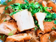 精品肠头菜底-门框胡同百年卤煮(新街口店)