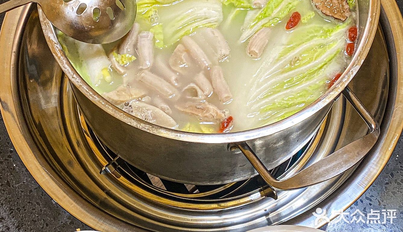 成都｜蒙古包里吃烤全羊🐑徒手撕羊肉的快乐