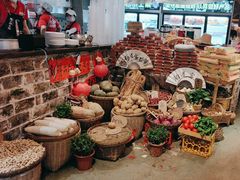 -周小明火锅(黑金冠社区店)