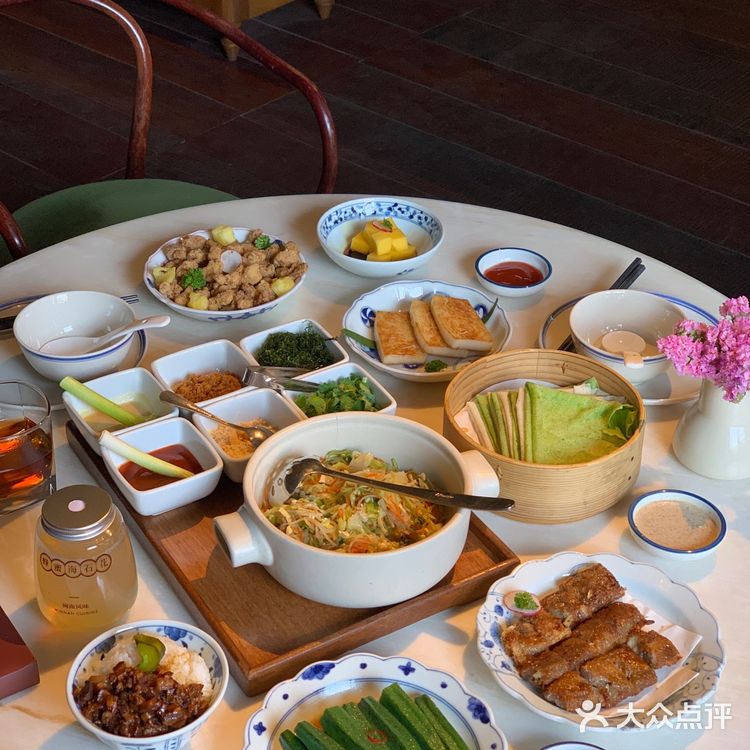 厦门探店｜鼓浪屿上集合了各种闽南菜的餐厅