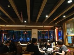 大堂-江边城外烤全鱼(方庄时代购物中心店)