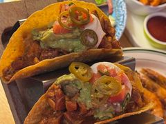 -Famous肥猫墨西哥音乐餐吧(五棵松华熙LIVE店)