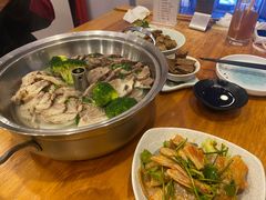 -璞臻汽锅餐厅(南京东路店)