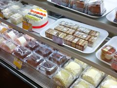 面包甜点陈列柜-新侨三宝乐面包店(崇文门店)