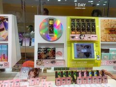 -4iNLOOK美瞳店(龙之梦购物中心虹口店)