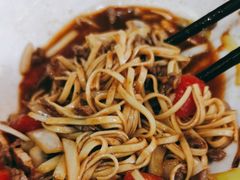 生爆牛肉丝拌川-二扁私房面馆(崂山路店)