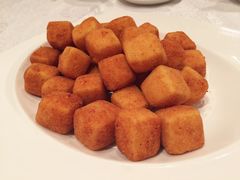 椒盐豆腐粒-帝皇楼