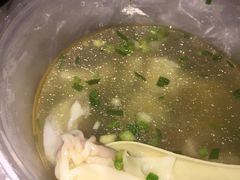 -老新隆牛肉锅贴(新街口店)
