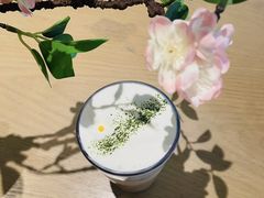 冰星巴克山茶花漾拿铁-星巴克(天津工华道智慧山店)