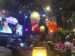 -胡桃里乐队酒馆(鎏嘉码头店)