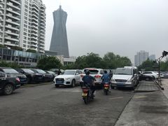 -杭州大厦购物城D座华浙店-停车场