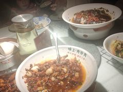 -味上湘菜馆(河马店)