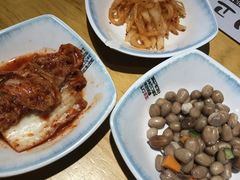 -唯成•韩国炭火烤肉 유성고기
