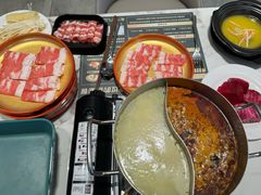 -金马门国际美食百汇(珞喻路店)
