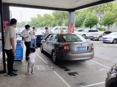 -昆山享达上汽大众斯柯达4S店(昆山店)