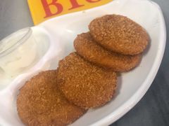 酥脆鲜虾饼搭沙拉酱-芬芳甜品(同福路店)