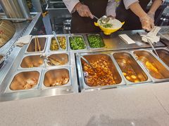自助取餐区-黔真牛原汤牛肉粉