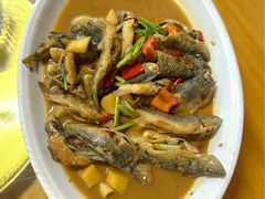 -芦茨金富饭庄·25年老字号·专做稻草鸡