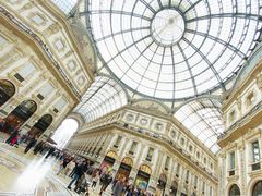 -文艺复兴百货(米兰大教堂广场店)