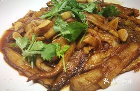 Eggplant Stewed with Small Yellow Croaker