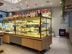 面包甜点陈列柜-面包新语(吾悦国际广场店)