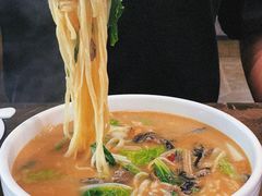 -何记面馆(龙泉山店)