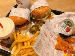 -The Habit Burger Grill 哈比特汉堡(爱琴海店)