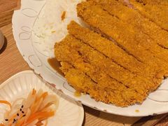 咖喱炸猪排堤坝饭-Ginko银子(青龙街店)