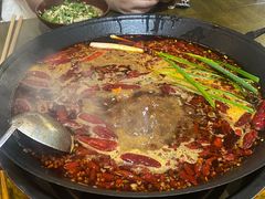 -黄潇洒老火锅(九眼桥宏济巷店)