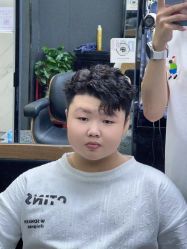 -藤野造型专业烫染接发