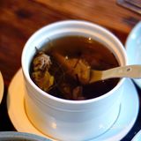 阳光暖一点，日子慢一点，愿你有饭亦有茶