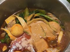 -街角等你.大连海鲜烧烤.经典铁板海鲜串(西安路店)