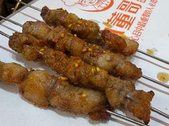 -小董哥烤串·爆汁大油边(故宫店)