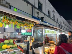 -布尔津河堤夜市